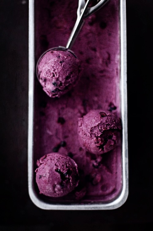 r2–d2:  Berry cheesecake ice-cream by (Call me cupcake)   0.o Wahnt.