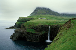 ylfra:  (via Vagar-Gasadalur Faroe islands)