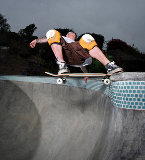 vansskate: Wonder what Rad Dad, Jeff Grosso, has planned for Father’s Day? Hopefully more laying back & relaxing by the pool. 📷: @mrzphoto 
