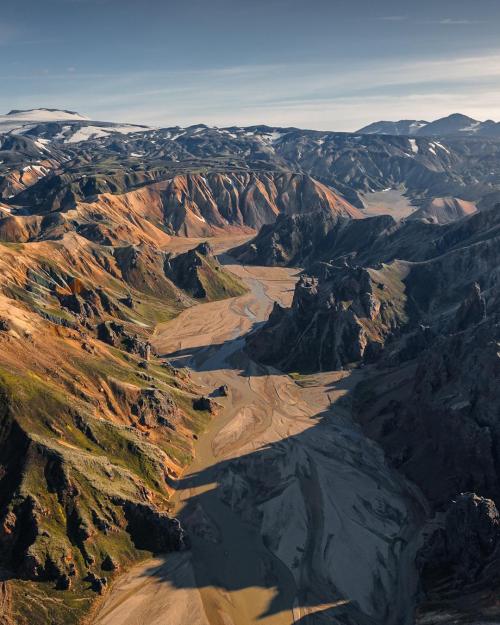 amazinglybeautifulphotography:The Incredible Rhyolite Mountains of the Icelandic Highlands [OC][1080