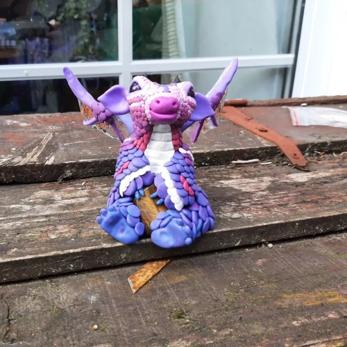 My resin experiment worked! My little sky dragon has earned his wings.#dragon #dragonsculpture #dr