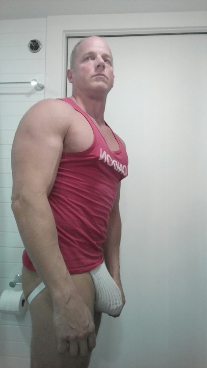 brandbryce:  Ready to work out 