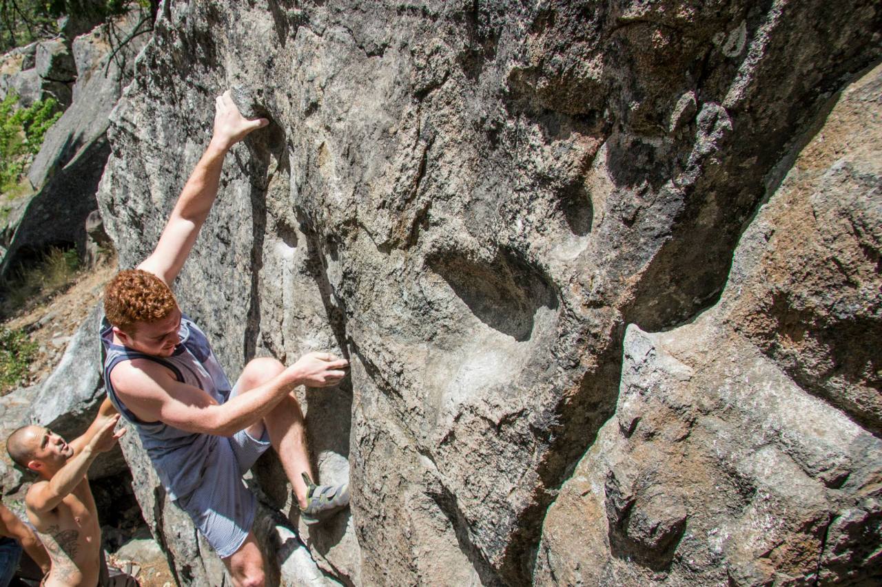 jasminelaine-lifestyleportrait:  Bouldering in Leavenworth, WA 