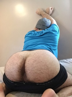 kingdannyxxx:  Hold my arms against the wall while you plow my virgin ass