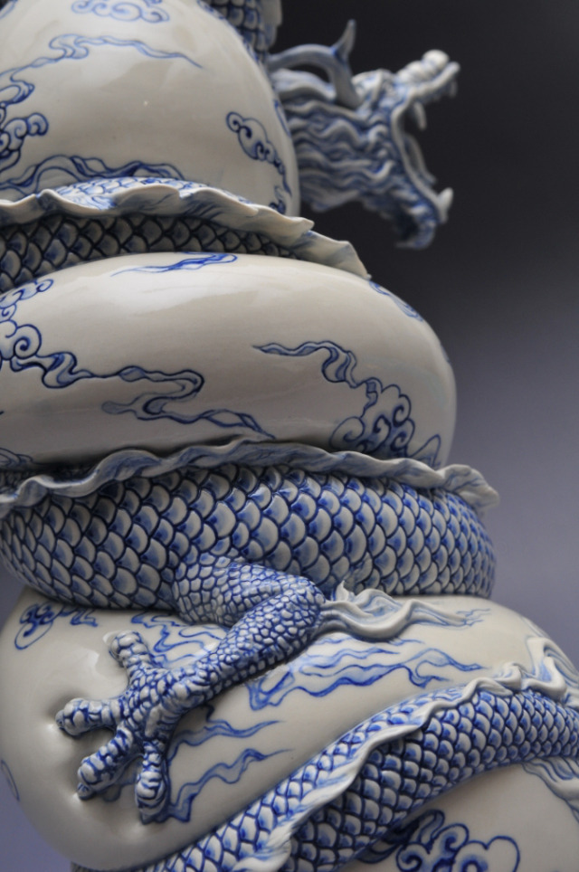 crossconnectmag:  reblog from art-and-fury: Johnson Tsang - A dragon plate / A