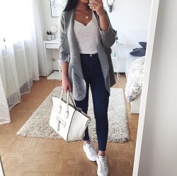 elegance-fashion:  Top Cardigan Pants Bag 