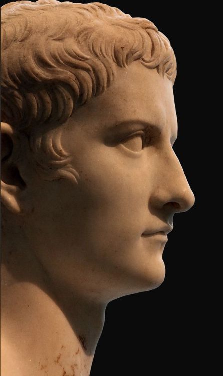 187o:kutxx:1. Emperor Caligula (Gaius) (Julio-Claudian period)ca.40 C.E , marble, Met