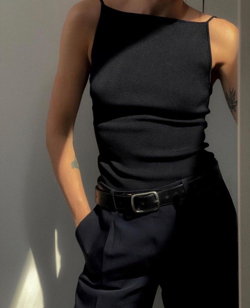 minimalstreetwear: Total Black Wardrobe