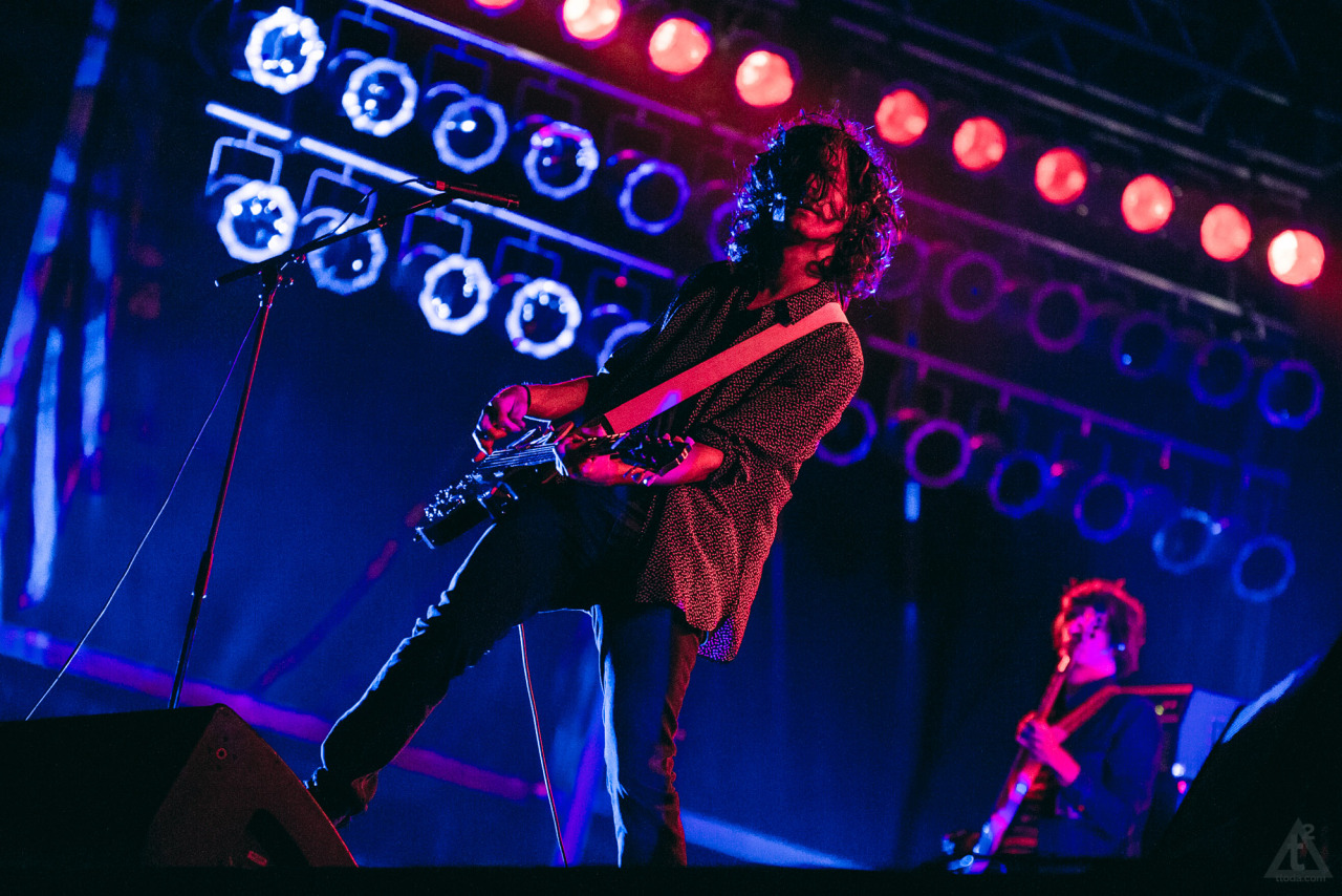 lil-fabrizio:  ttoda:  The Strokes: Julian Casablancas - Albert Hammond Jr - Nikolai