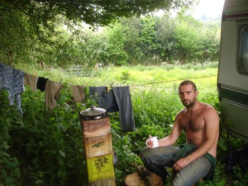 leratchethippie:  consumed-youth:  Irishman Mark Boyle tried to live life with no income, no bank balance and no spending. Here’s how he finds it: “If someone told me seven years ago, in my final year of a business and economics degree, that
