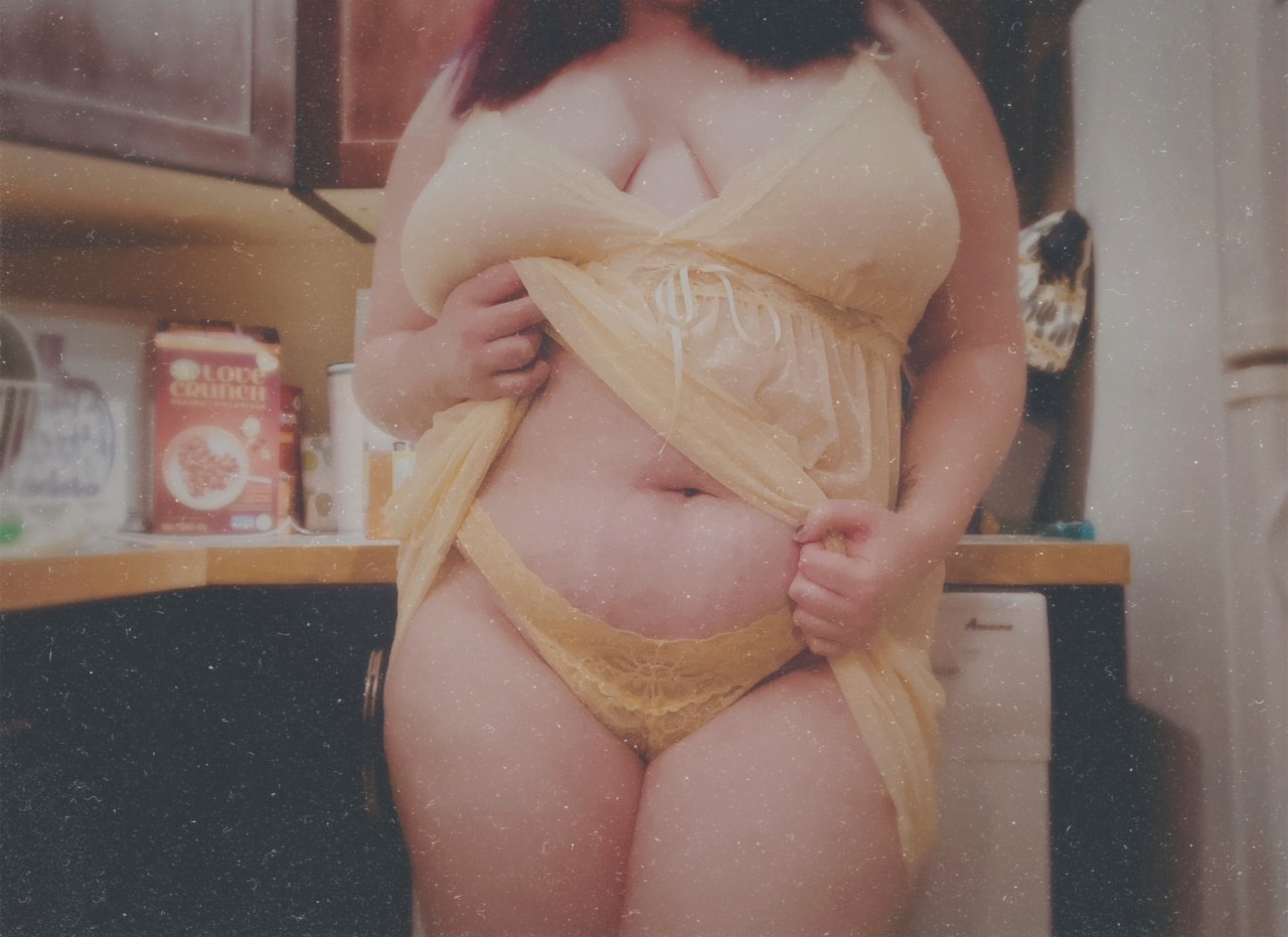 doll666parts:And if I have to chooseMy heart or youI&rsquo;m gonna lose, yeah