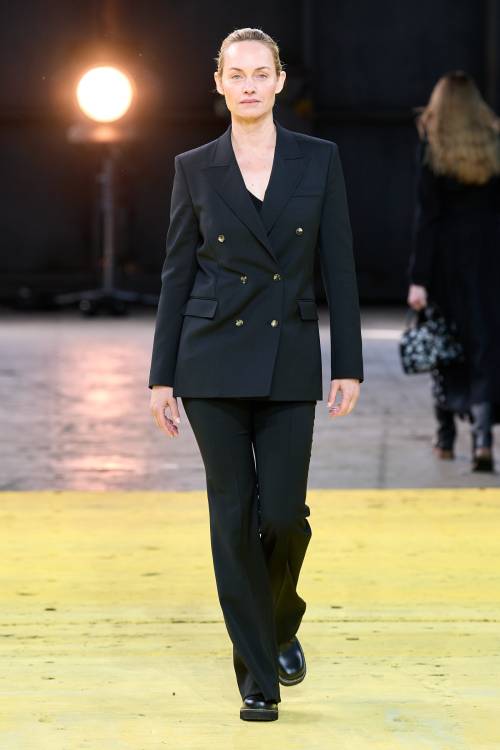 Gabriela Hearst, Fall 2022 Ready-to-WearCredits:Camilla Nickerson - Fashion Editor/StylistJames Peci