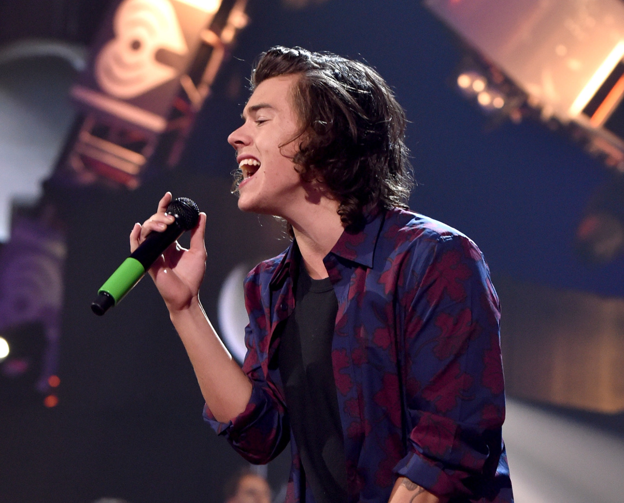 direct-news:  HQ’s - One Direction performs onstage during the 2014 iHeartRadio