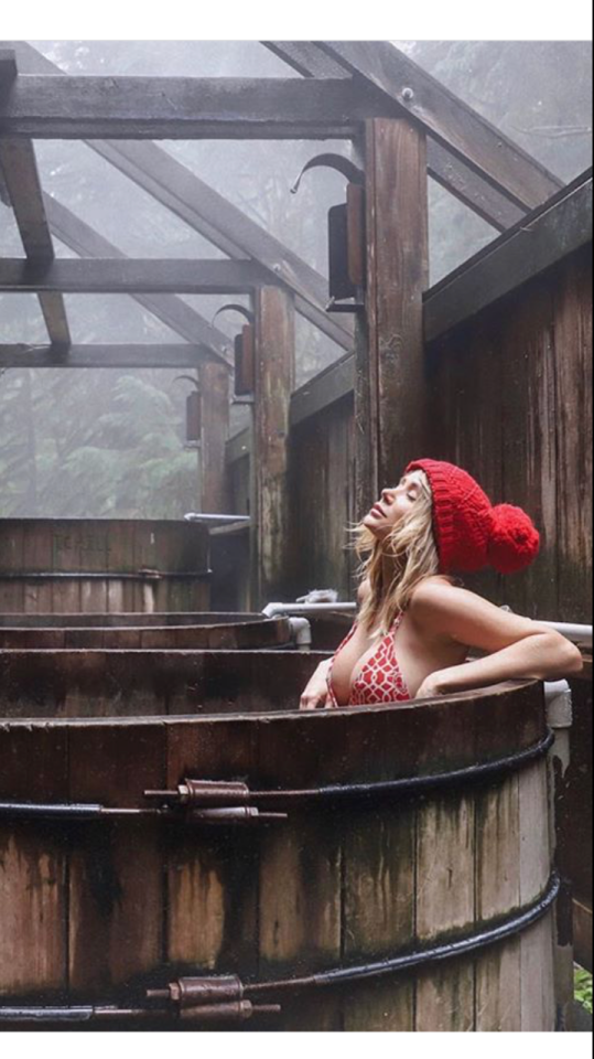 Sara Soaking
