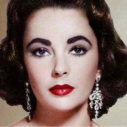 theniftyfifties:  Elizabeth Taylor 