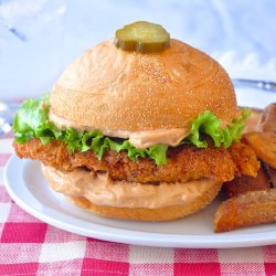 foodffs:  Copycat Big Mary Chicken Sandwich with Taters Really nice recipes. Every hour. Show me what you cooked! 