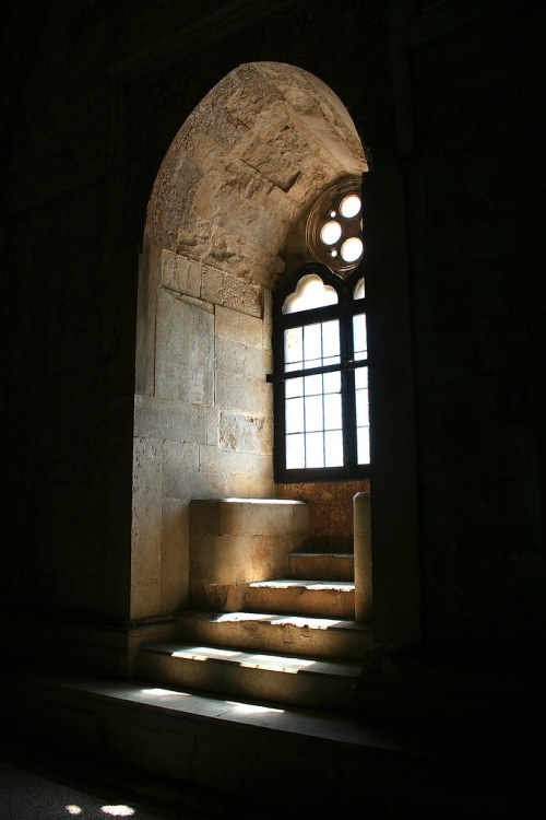 Old Windows by fotodiale Castel del Monte – Andria – Italy flic.kr/p/5guHL3