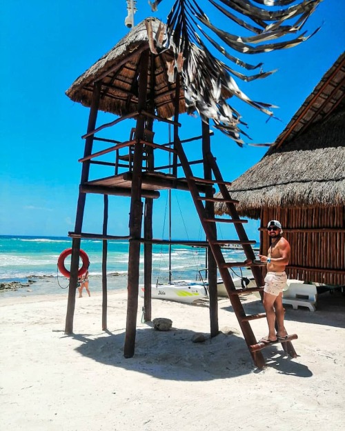 Amante a lugares llenos de magia propia ☀ . . . . . . . . #playa #mar #caribe #viaje #viajero #trave