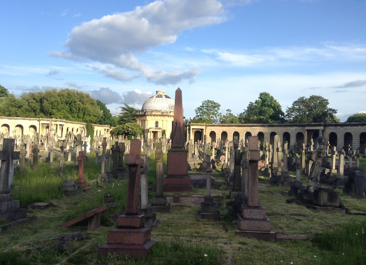 SIGHT OF THE TOMBS