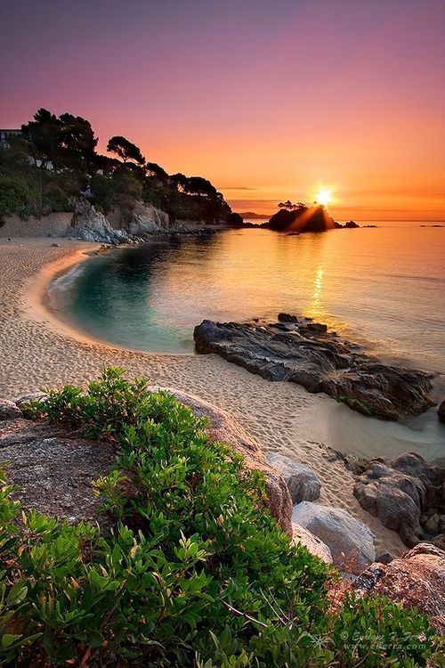 juicylilsecrets:Absolute heaven spending a day somewhere like this….