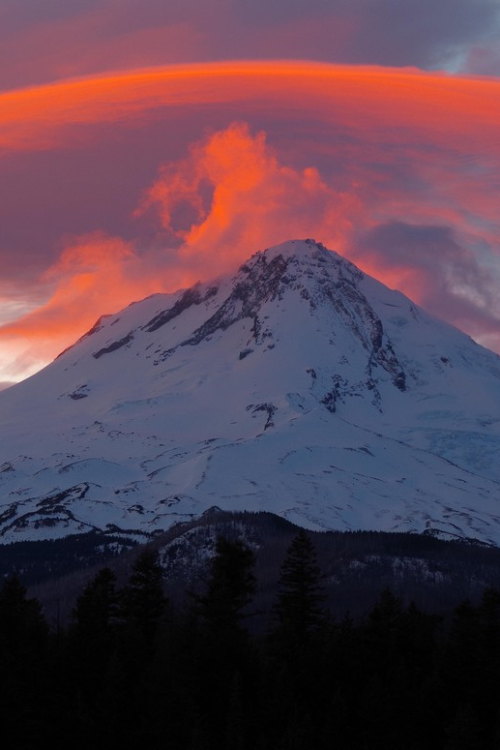 sundxwn:  Sunset Eruption by John Behrends