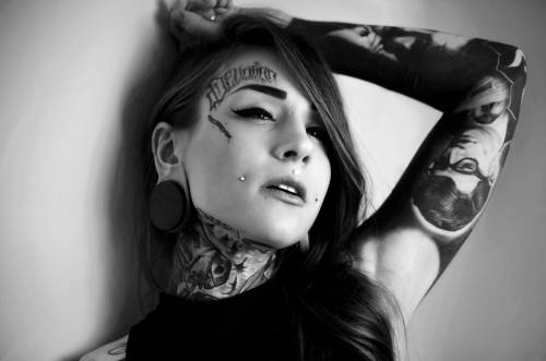  Monami Frost 