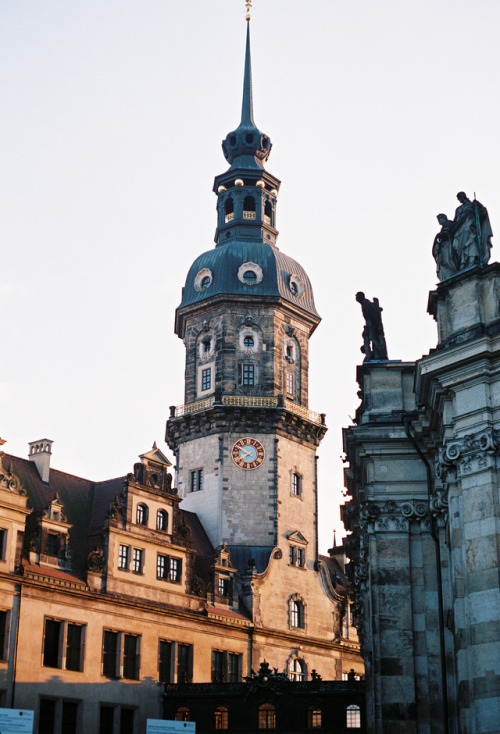 lizabethbennett:Dresden, Germany - June 2017Afga Vista 400 x Olympus OM-1prints | instagram