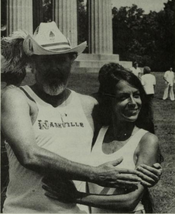 tomorrowcomesomedayblog:  Altman and writer Joan Tewkesbury on the set of Nashville