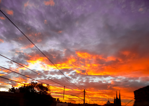 De un instante a otro, todo cambia. Atardecer del 12 de Febrero del 2020 en Guadalajara MXFoto: Enri