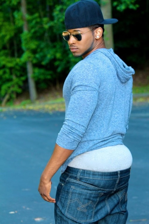 southerntrade:  top-azzpirations:  http://www.top-azzpirations.com  amen
