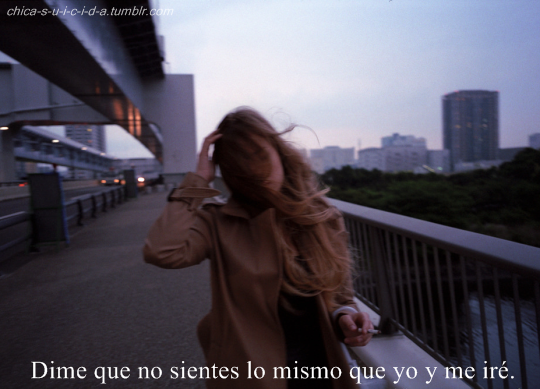 chica-s-u-i-c-i-d-a:  —