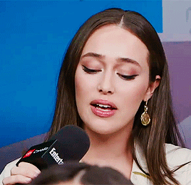 aheartfulloflexa:Alycia Debnam Carey | Fear The Walking Dead cast interview with Entertainment Weekl