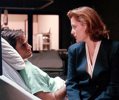 madsbuckley: The X-Files ✺ 1✗13 - Beyond the Sea