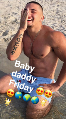 andexz:  Baby Daddy Friday !