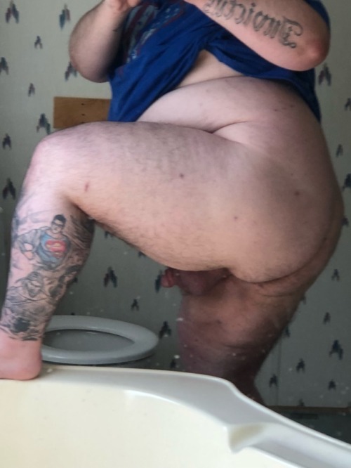 heavyd4583:  Favorite mirror day…showing off a little