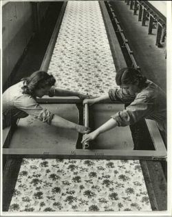 mattadoresit:  wallpaper printers, 1940