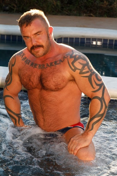 Follow my two hairy men blogs:http://sambrcln.tumblr.comhttp://hairysex.tumblr.com