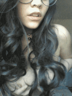 waitwhendidjohnbecomeagirl:  I haven’t made a gif in a looong time x: (Hopefully