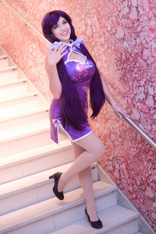 womenwhowearpantyhoseincosplay: A Nozomi cosplay wearing sheer pantyhose from cosplayer Fushicho.  I