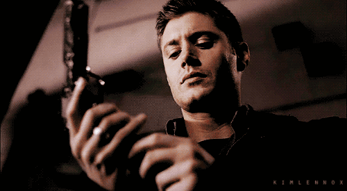 supernaturalimagine:  Gif Source: ♠ 