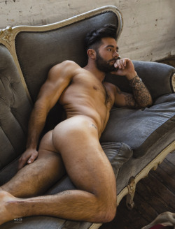 amazingmalenudity:  Charlie King 