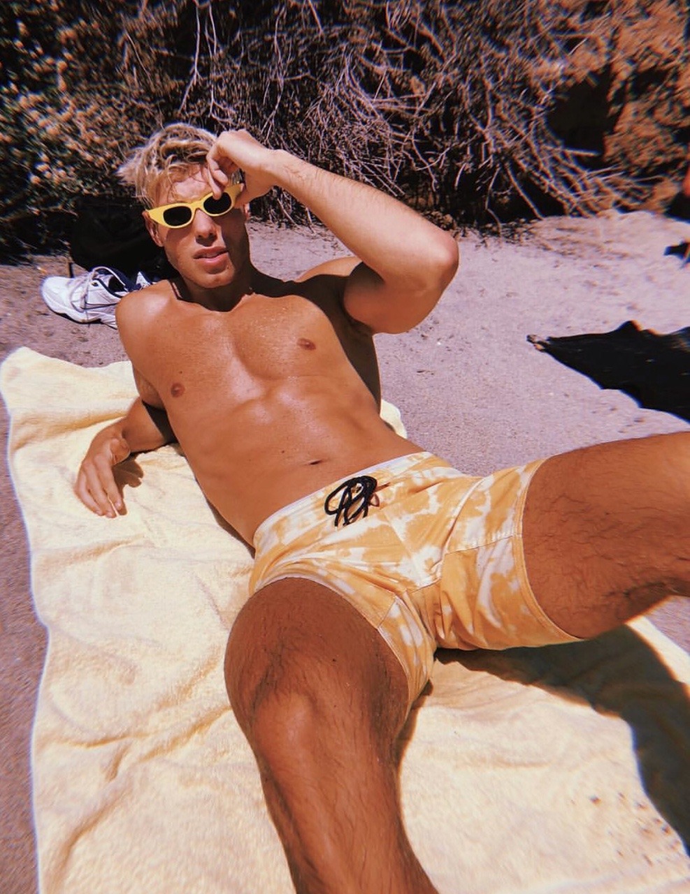beautifulmalecelebs:  Derek Chadwick 