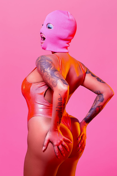 Porn Pics strtmrkt:  Amber Rose Poses as Iconic Feminist