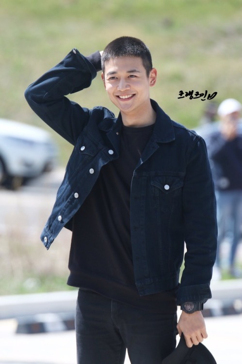 minhoinator:Minho is back!