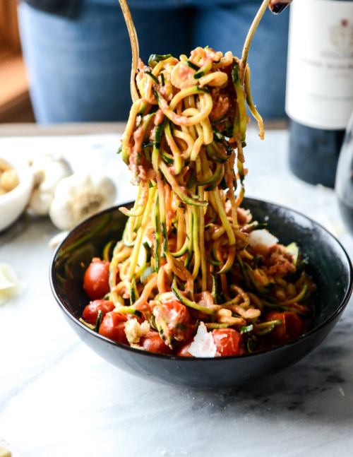 gastrogirl:  zucchini noodles with cherry tomato garlic cream sauce.