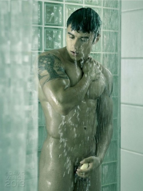 figleafchronicles:  AARON MCGUIRE  | Los Angeles © 2013 by David Vance 📷