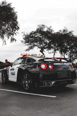 envyavenue:  GTR SquadCar 