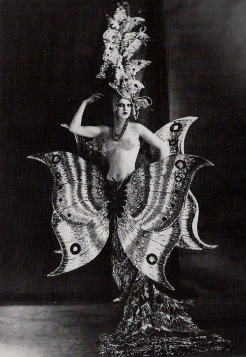 almavio: Folies Bergère-1909