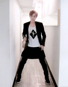 bvngtns:  bangtan sonyeondan, everyone. 