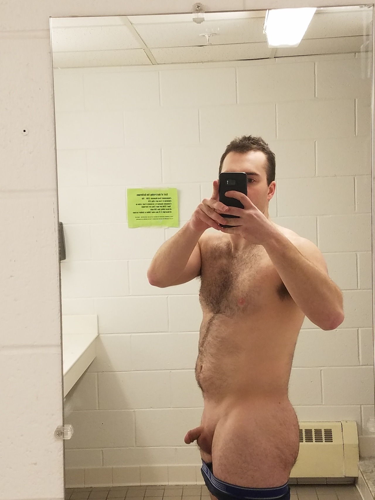 tinydickjock:  Hot small dick frat boy.  6 feet 185 pounds. 5 inches hard Thanks